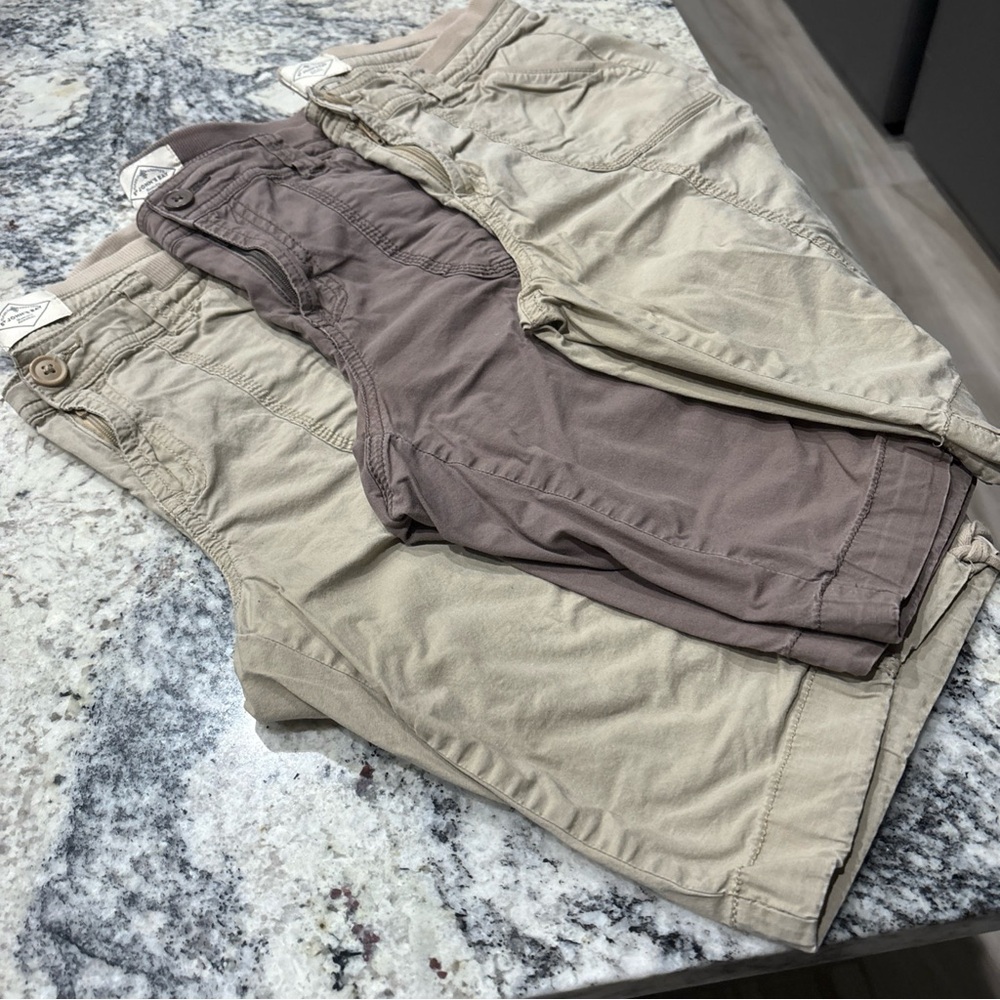 St. John's Bay Tan and Brown Cargo Shorts Casual Comfort